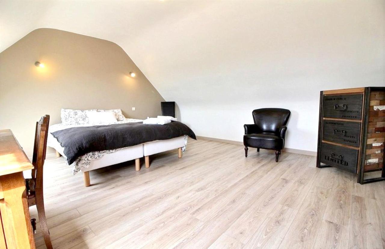 Maison Spacieuse A Plougonven Avec Jacuzzi Et Jardin Eksteriør bilde