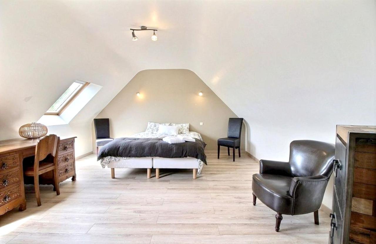 Maison Spacieuse A Plougonven Avec Jacuzzi Et Jardin Eksteriør bilde